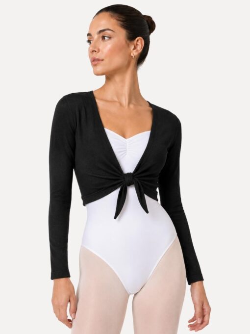 ballettjacke-schwarz-damen-modell-vorderansicht-studio