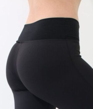 legging-schwarz-damen-dancer-flex-modell-rueckansicht-detail.jpg