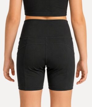 bike-pants-schwarz-kind-modell-rueckansicht