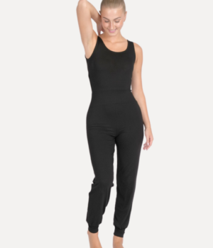 jumpsuit-schwarz-damen-dancerdancewear-modell-vorderansicht