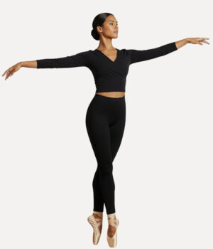 Ballettjäckchen aus Tactel mit 7/8 Ärmeln Pullover schwarz Ganzkörperansicht